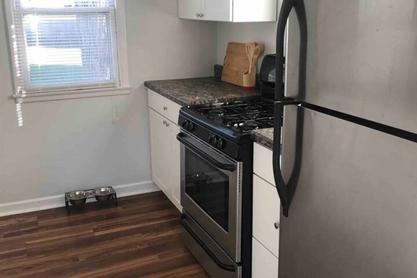 3002 S Summit Ave - Photo 3 of 9