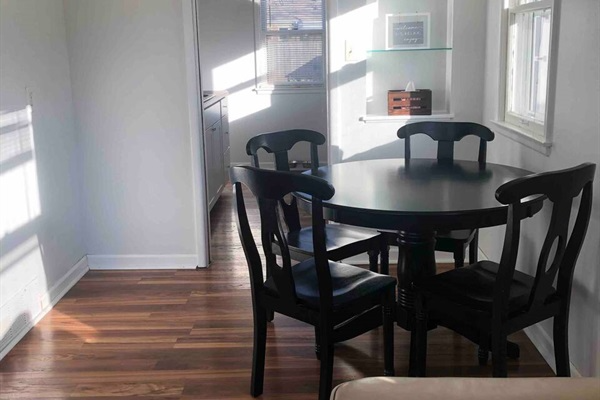 3002 S Summit Ave - Photo 5 of 9