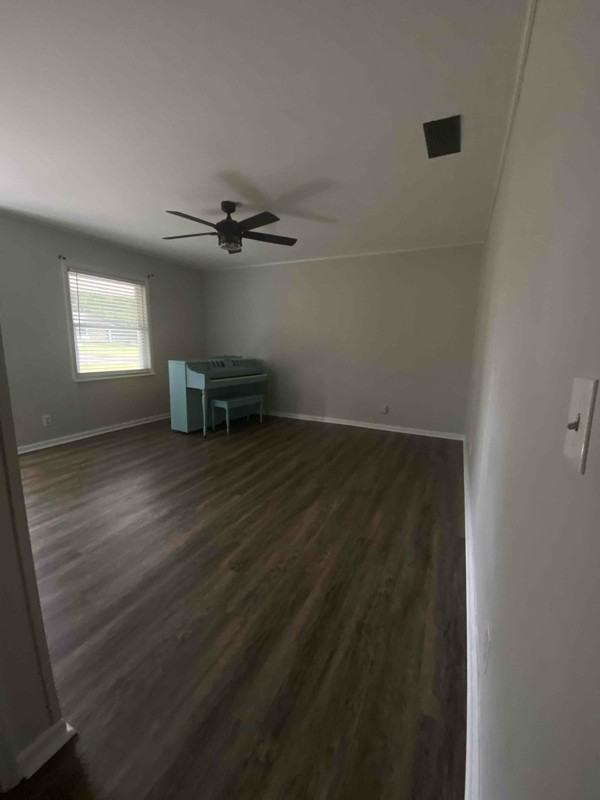 202 James Loop - Photo 5 of 20