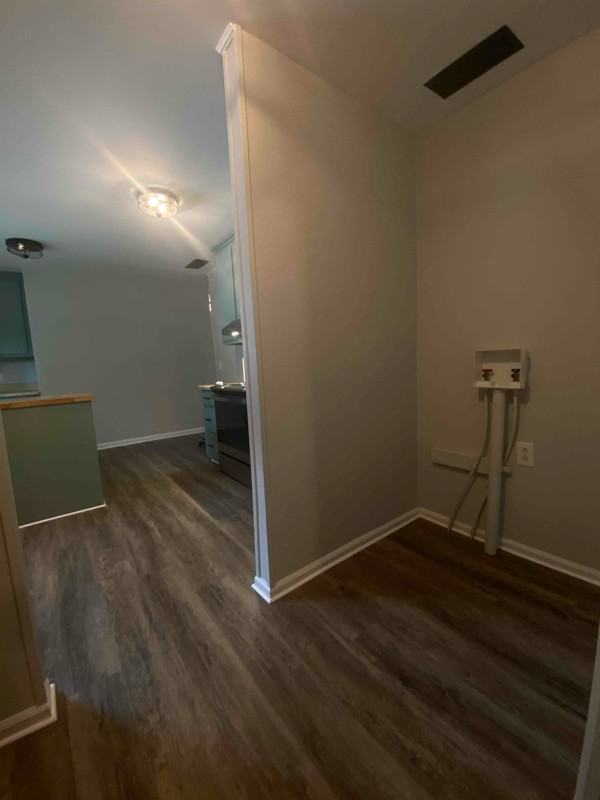 202 James Loop - Photo 7 of 20