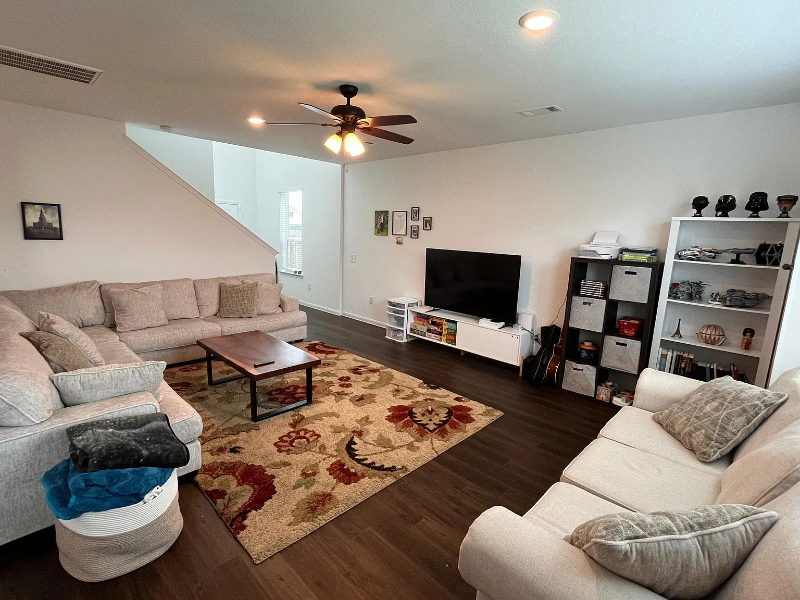 25829 Hedgerow Dr - Photo 3 of 21