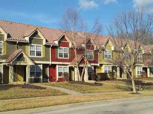 Harbortown Villas - Photo 2 of 4