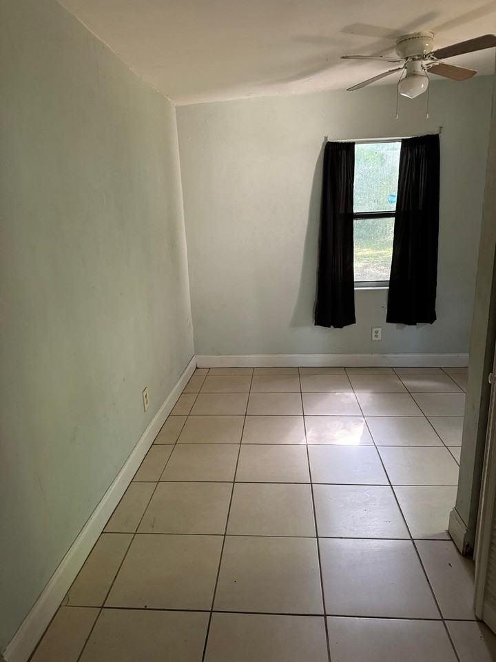 525 Sunset Drive - Photo 6 of 8