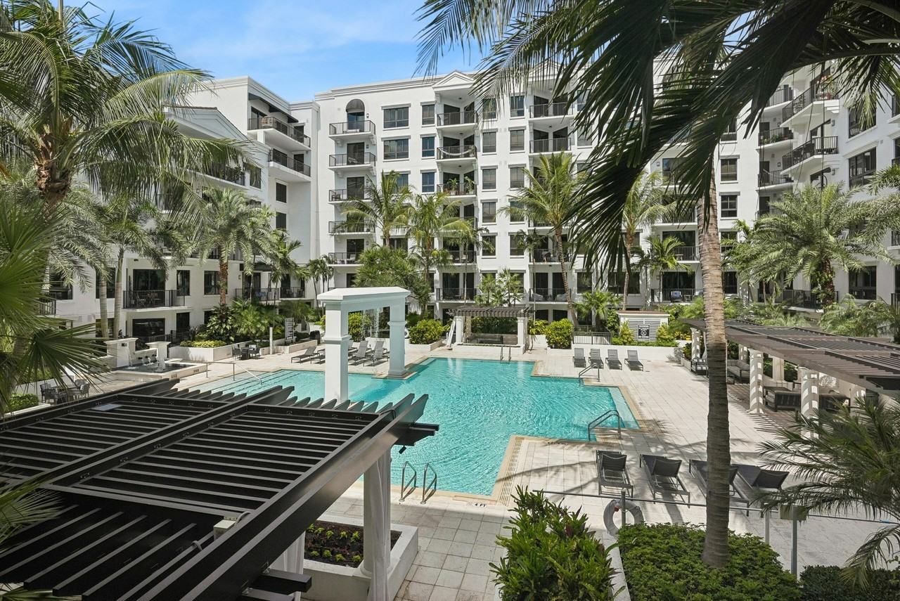 AMLI Joya - Photo 3 of 50