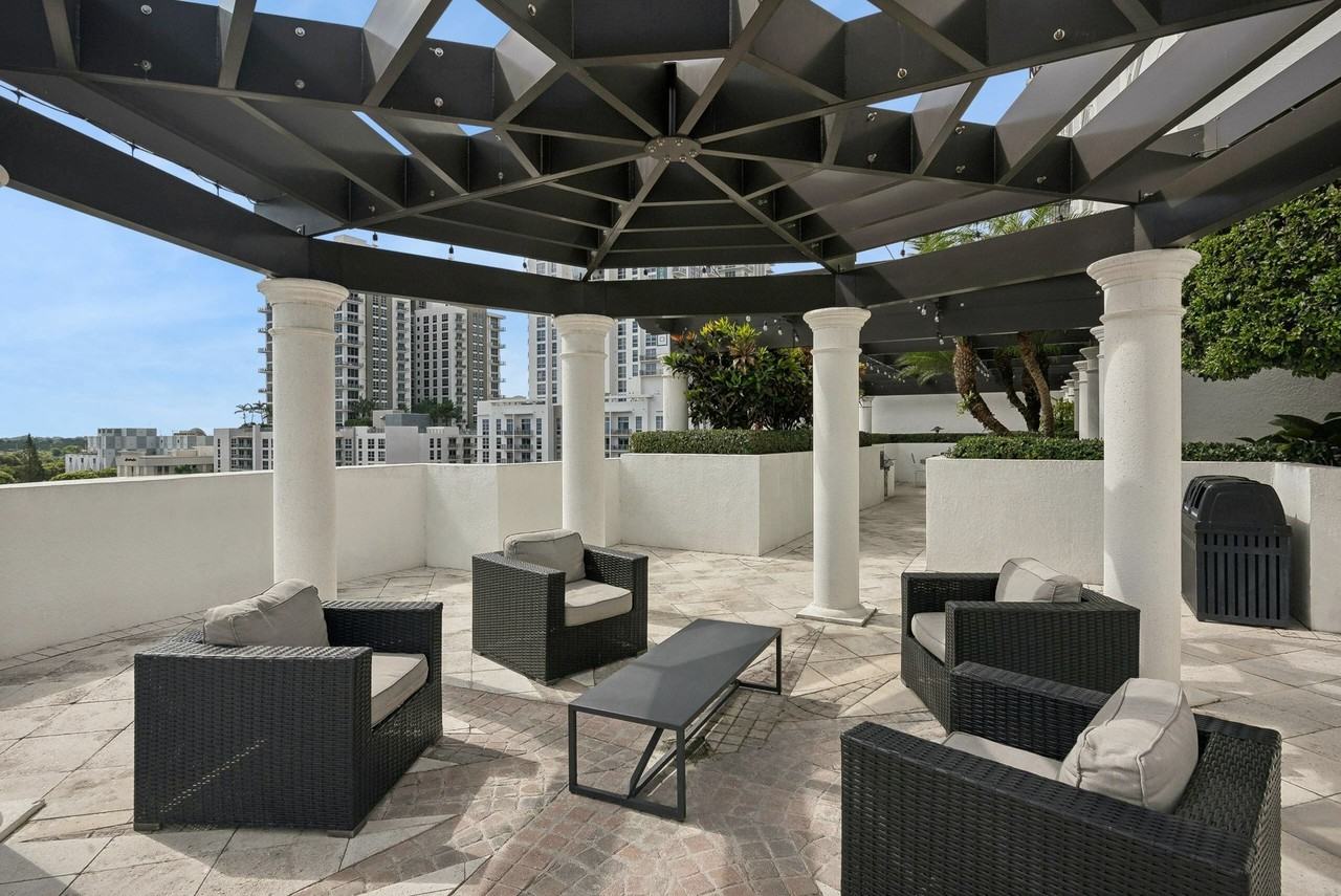 AMLI Joya - Photo 4 of 50