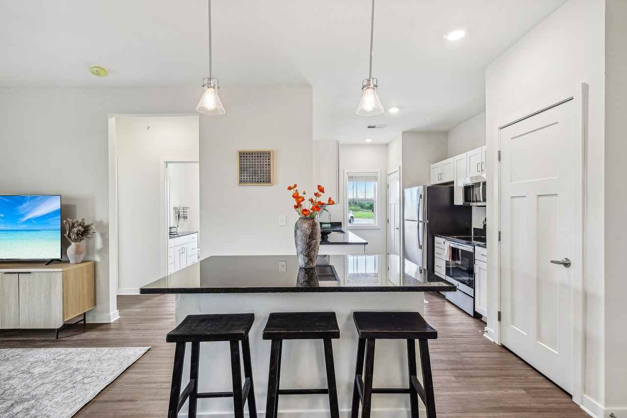 Banner at Westfield - Photo 7 of 41