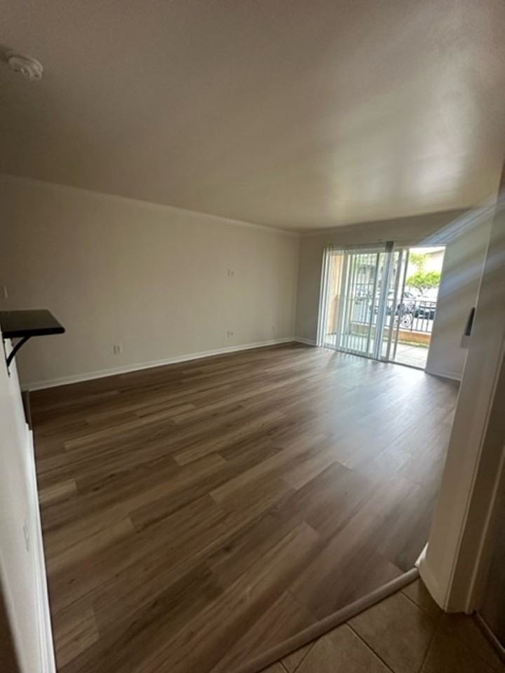 Loma Village Apartments - Photo 5 of 22