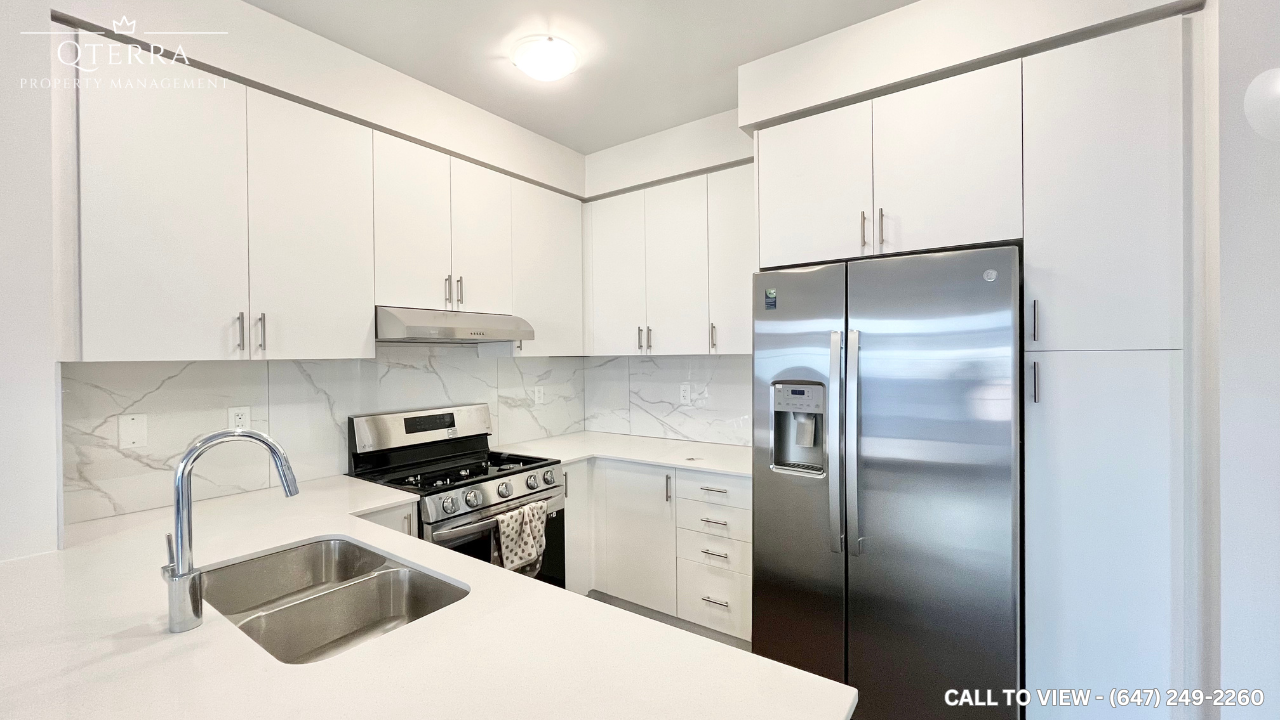 11 Terrain Ct, East Gwillimbury, Ontario L9N 0T2 - Photo 2 of 15