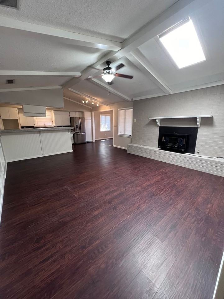 5409 33rd St - Photo 2 of 17
