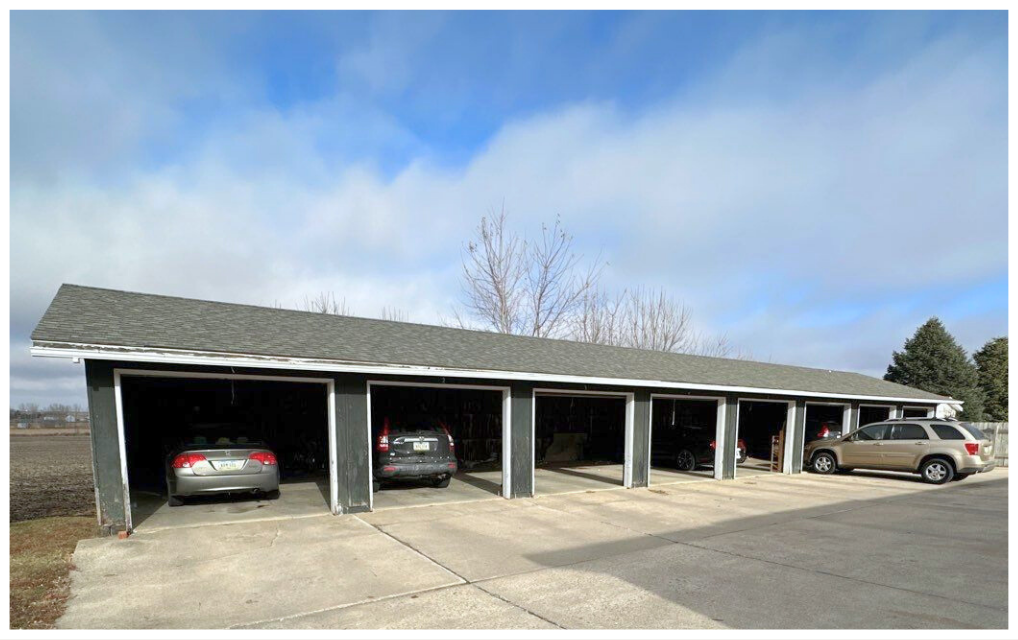 Sheldon 8 - Photo 2 of 10