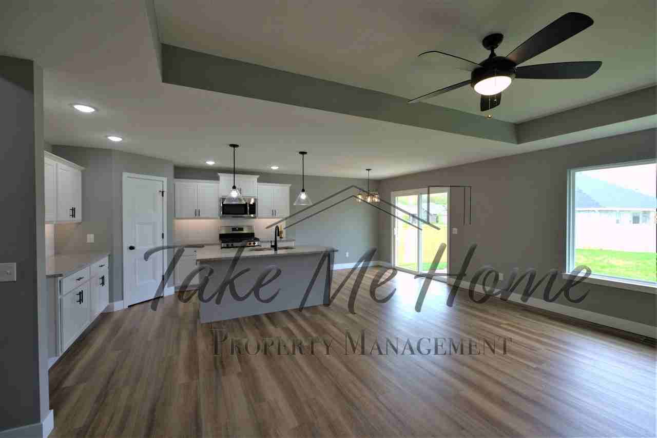 1204 W Yellowstone St - Photo 3 of 16
