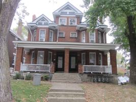 featured image of 1932 Summit St