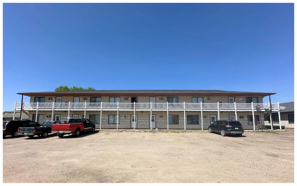 Sheldon 40 - Photo 2 of 10