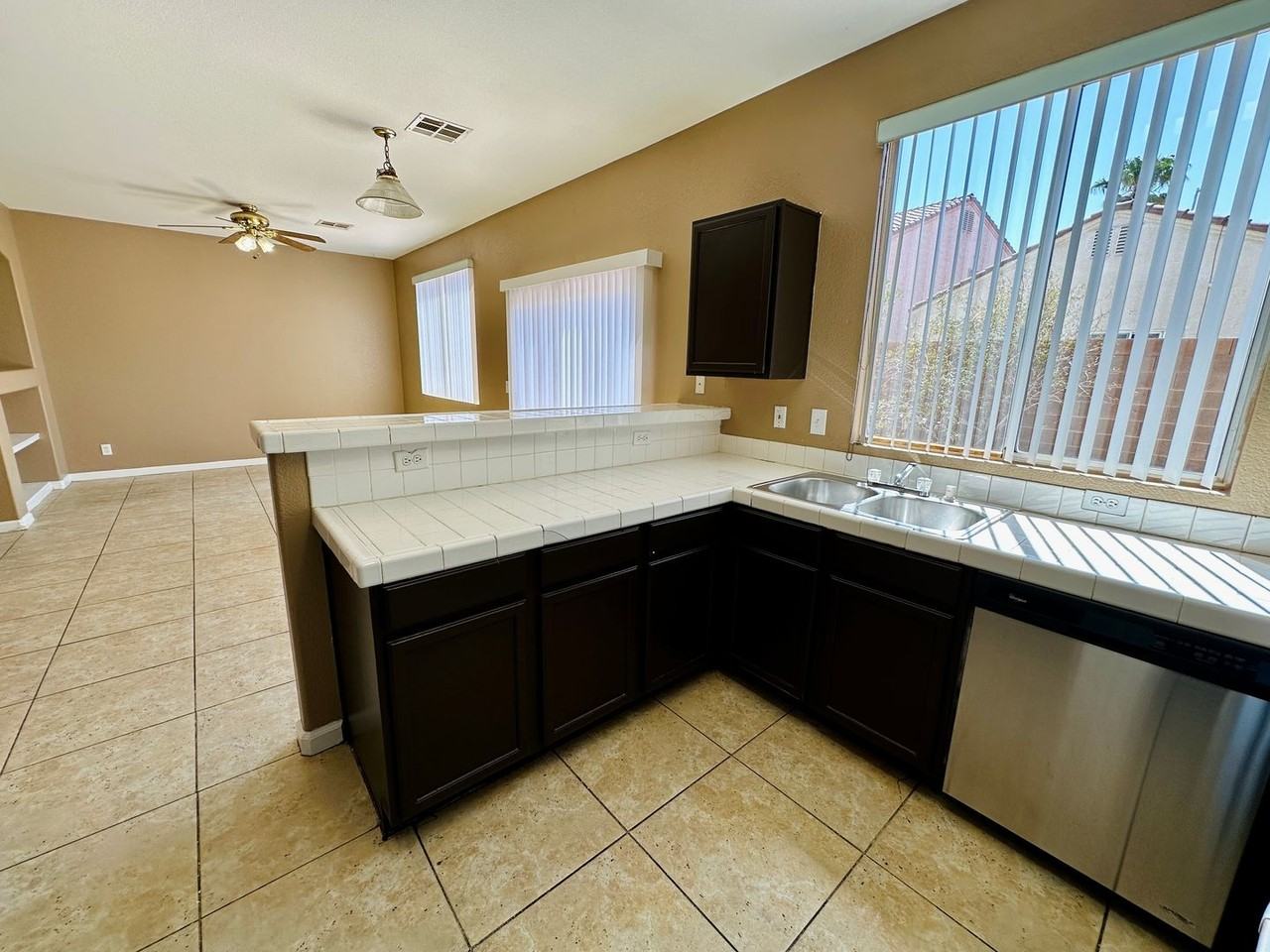 143 Willow Dove Ave - Photo 6 of 25