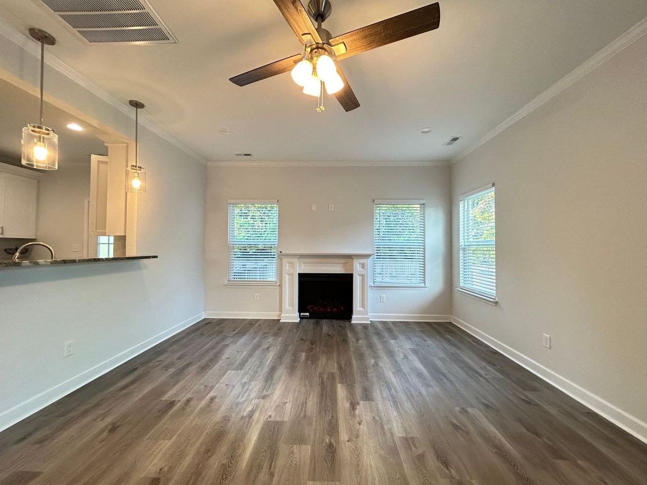 731 Childs Ave - Photo 2 of 29