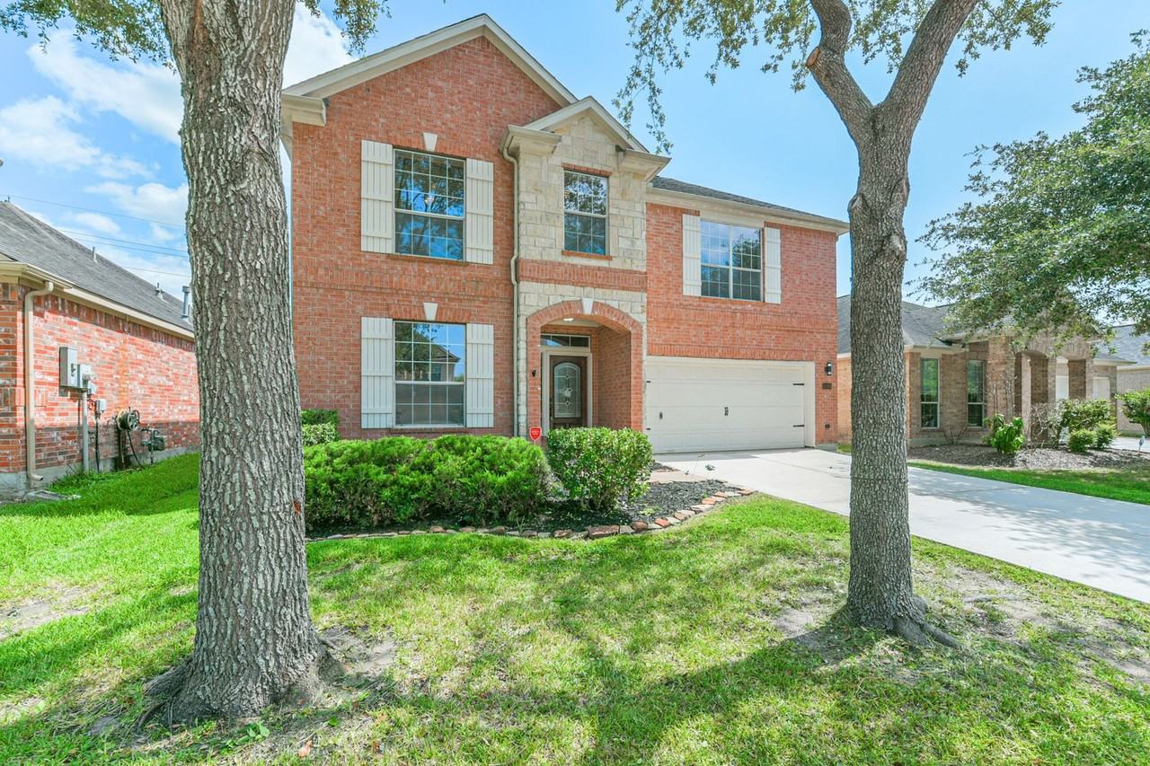13306 Hickory Springs Ln - Photo 2 of 45