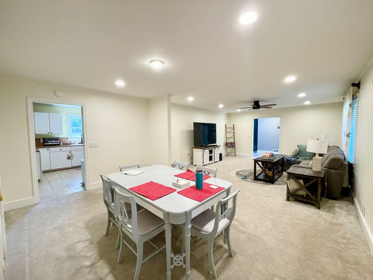 6412 Grosse Point Dr - Photo 6 of 21