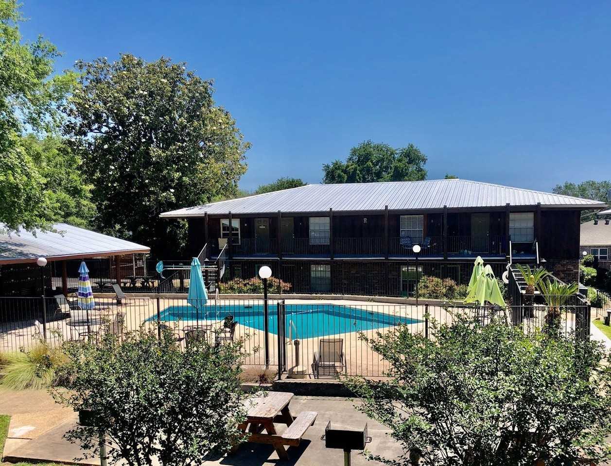 1550 E Second St #Q97