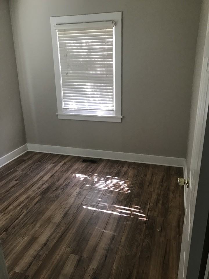 232 Roosevelt Ave - Photo 5 of 5