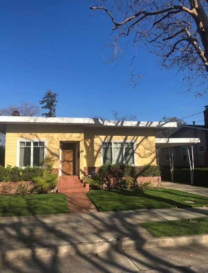 1225 Edinburgh St - Photo 2 of 5