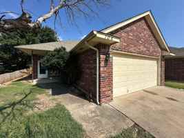 featured image of 706 Rockridge Cir