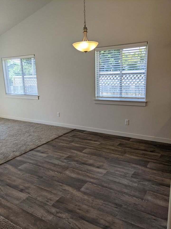 1540 7th St - Photo 5 of 15