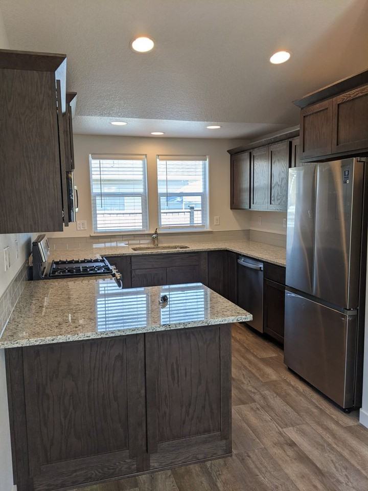 1540 7th St - Photo 7 of 15