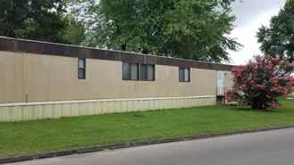 602 Douglas St - Photo 1 of 1