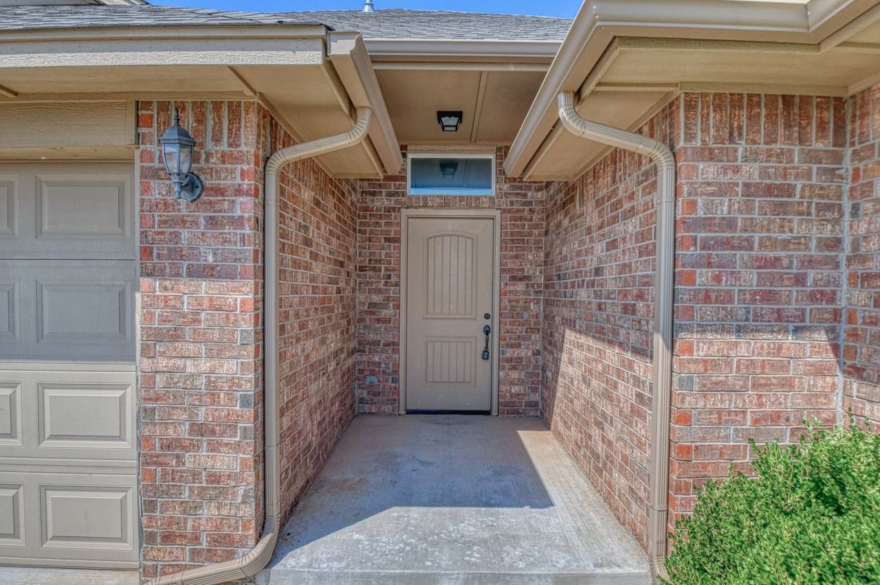 11141 Sw 39th Ct - Photo 3 of 28
