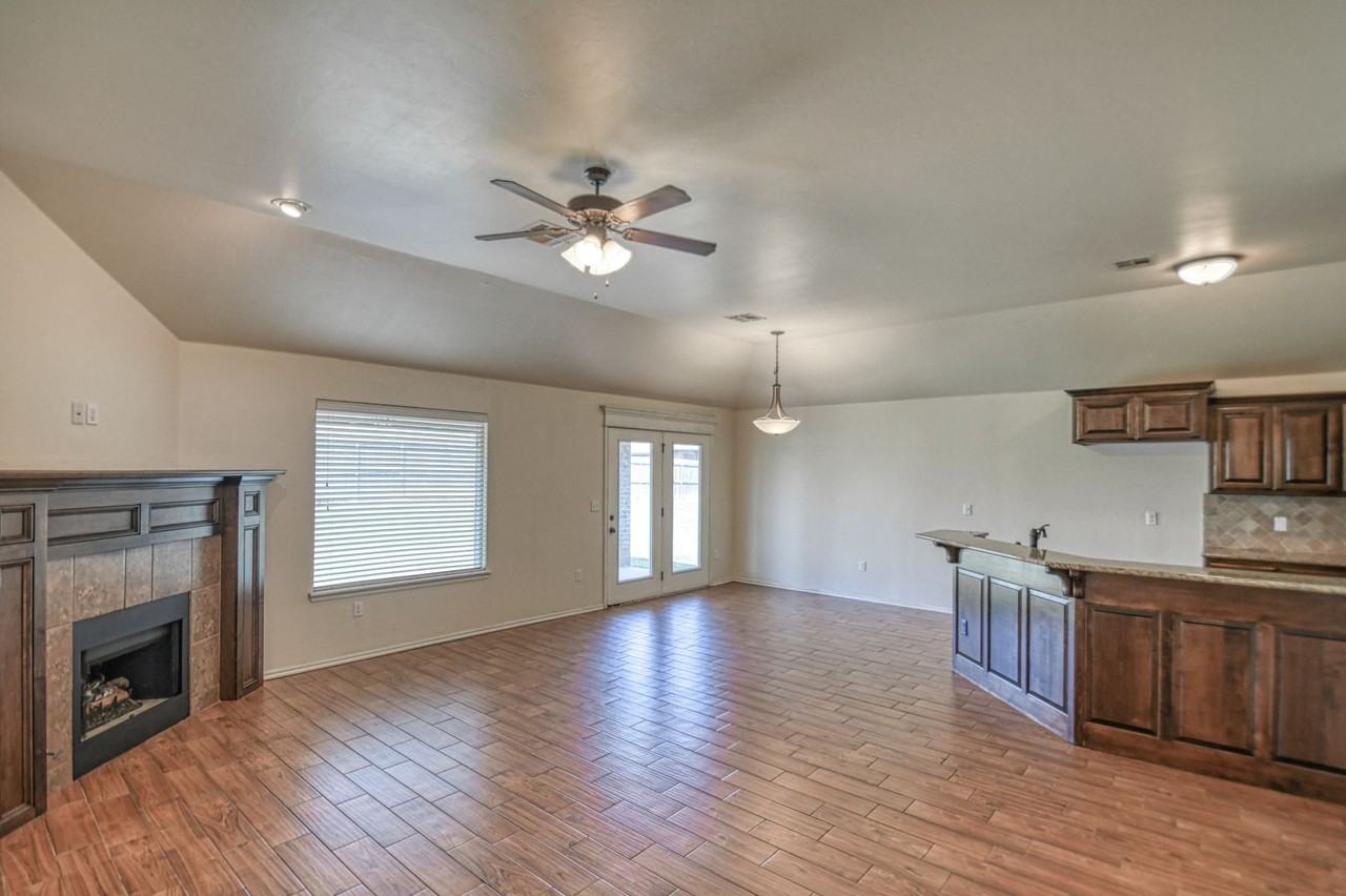 11141 Sw 39th Ct - Photo 6 of 28