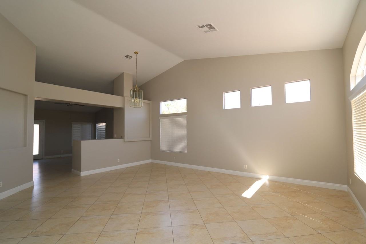 1761 Mount Tremblant Ave - Photo 3 of 29