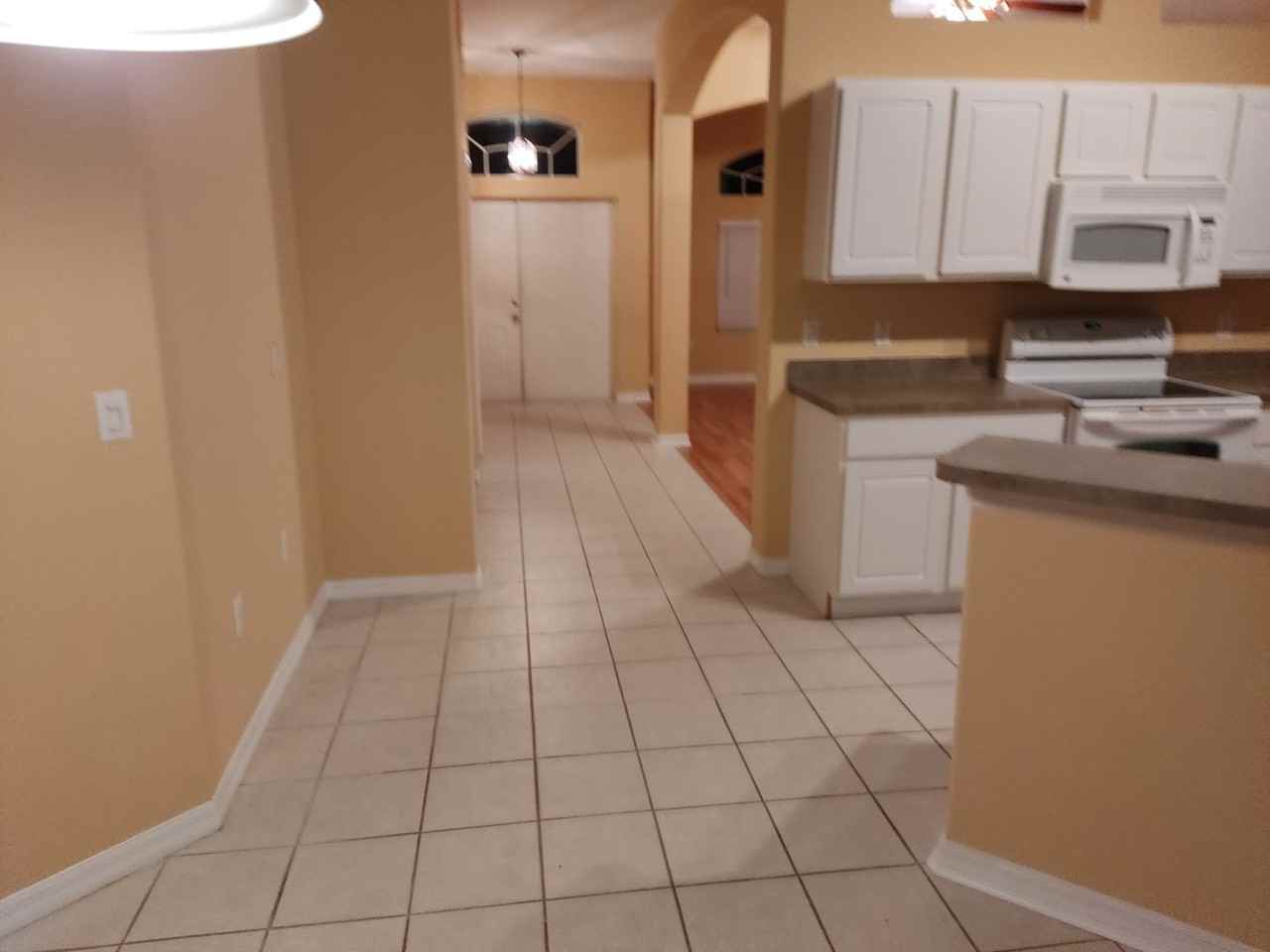 17 Ziegler Pl - Photo 3 of 29