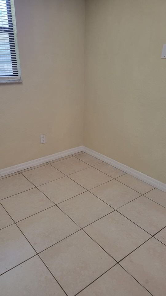 857 Ponder Ave - Photo 6 of 10