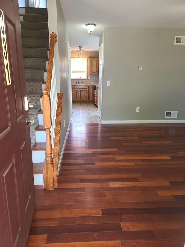 331 Grandview Ave - Photo 6 of 50