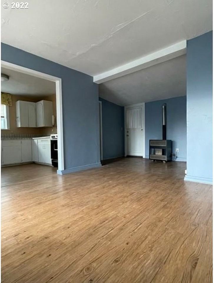 310 Leland Ave - Photo 3 of 13