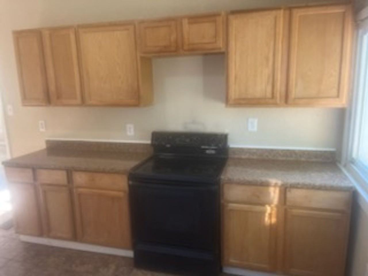 1433 Lincoln Ave - Photo 2 of 11