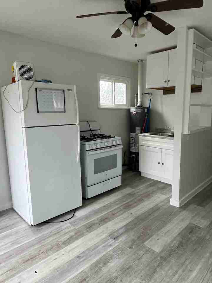 625 1/2 Maple St - Photo 2 of 8