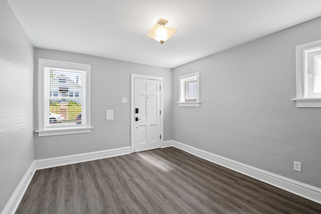 3459 Macklind Ave - Photo 3 of 33