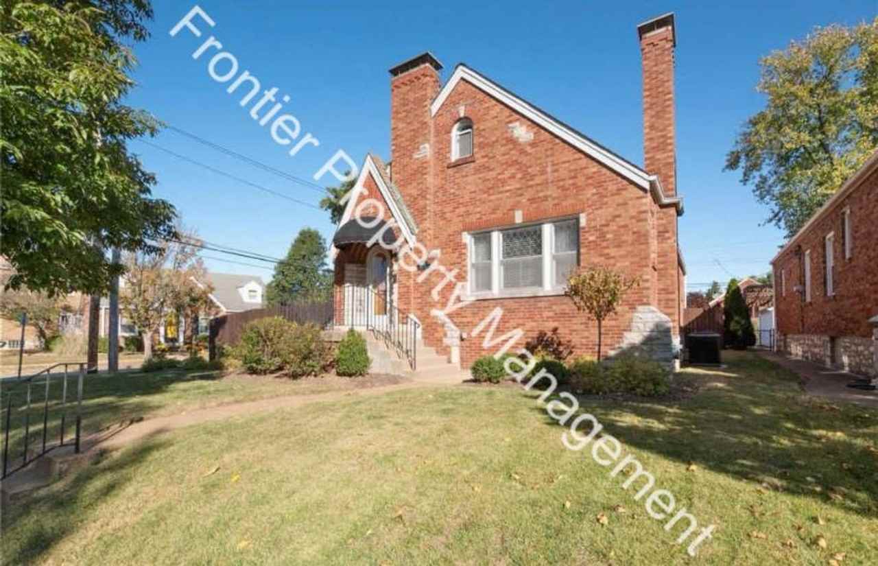 6051 Mardel Ave - Photo 2 of 50