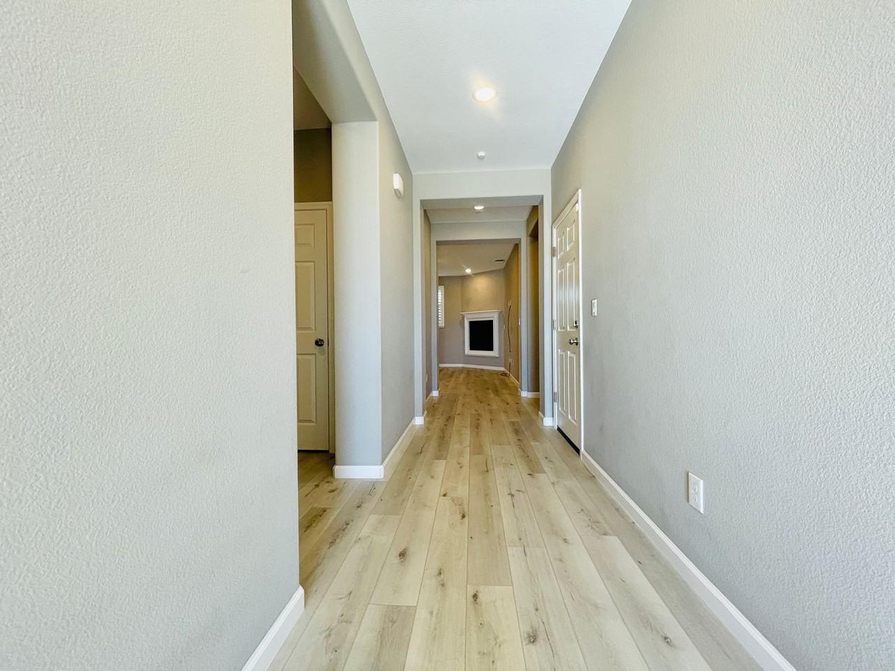 6101 Airedale Way - Photo 2 of 16