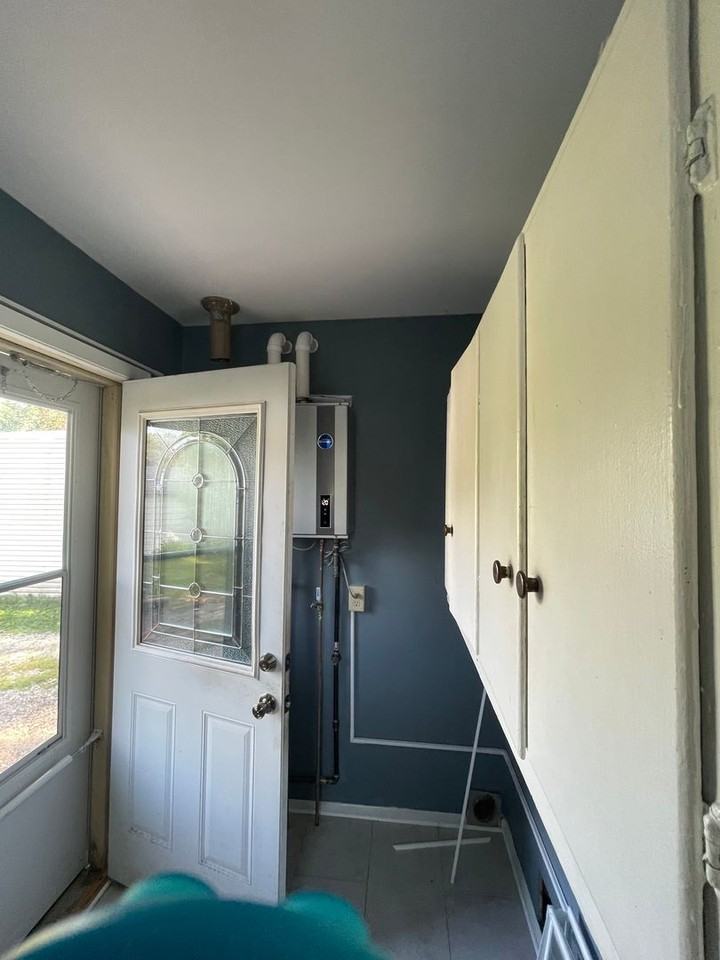 22384 Old Highway 169 - Photo 2 of 10