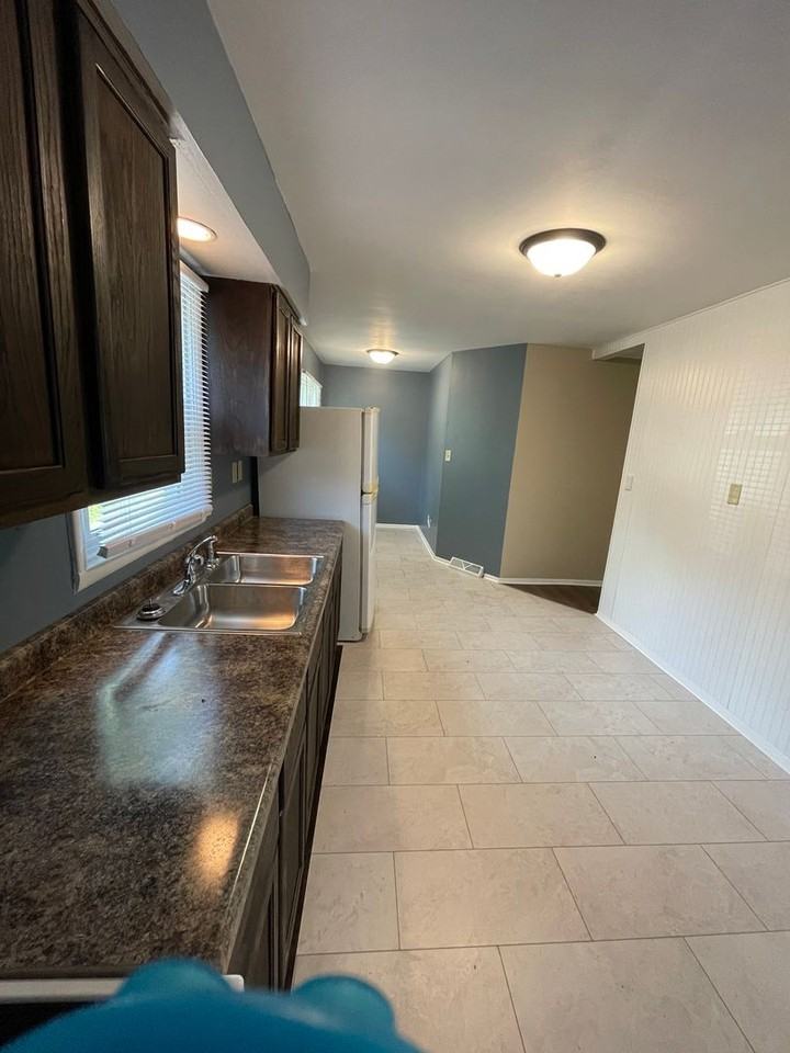 22384 Old Highway 169 - Photo 3 of 10