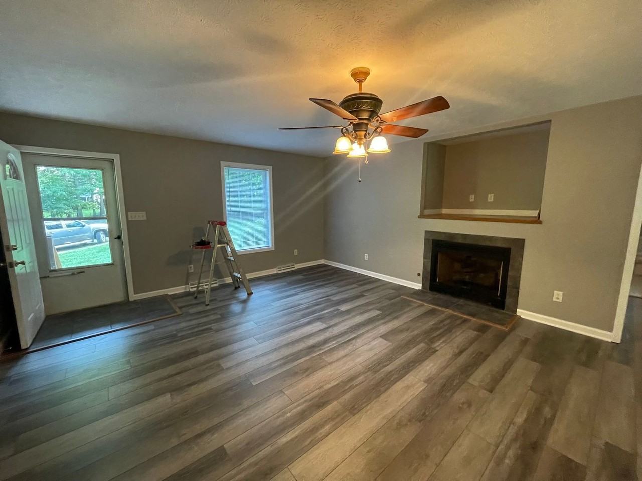 85 Shangrila Dr - Photo 2 of 18