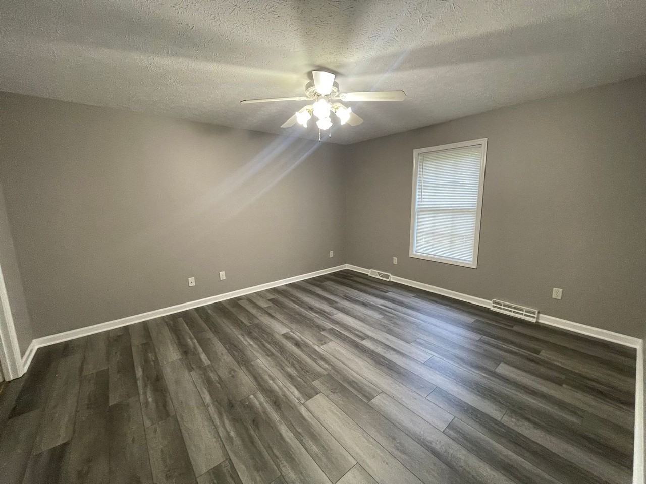 85 Shangrila Dr - Photo 3 of 18
