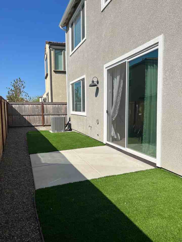 830 Twin Oaks Rd - Photo 3 of 14