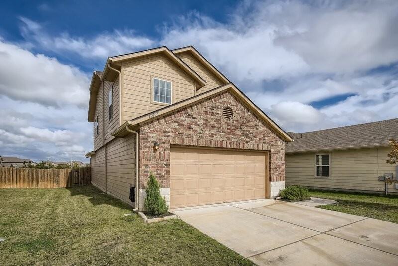 12106 Greywacke Dr - Photo 2 of 28