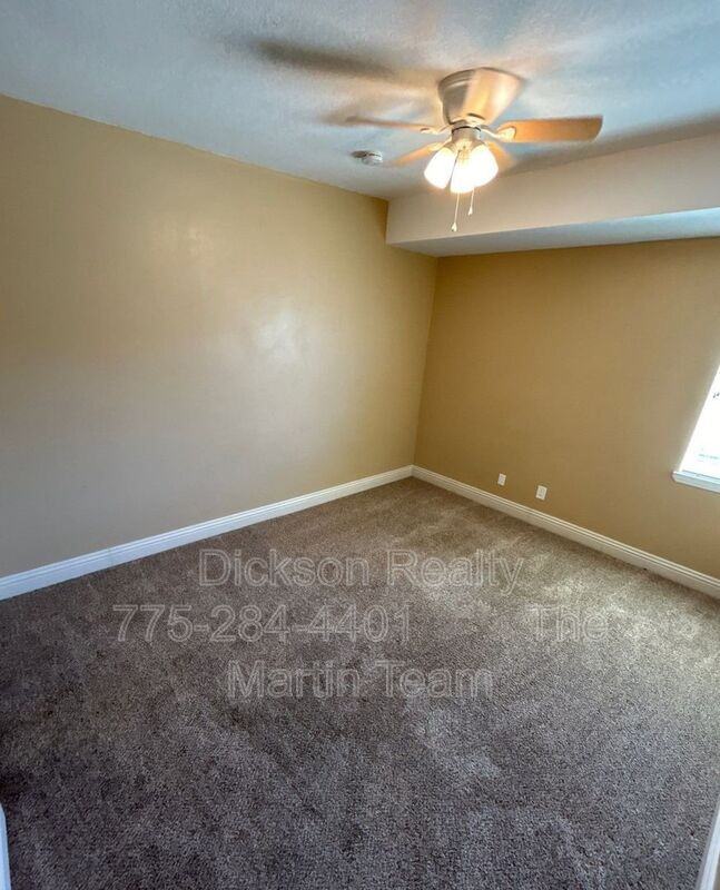 470 Sunshine Ln - Photo 7 of 14