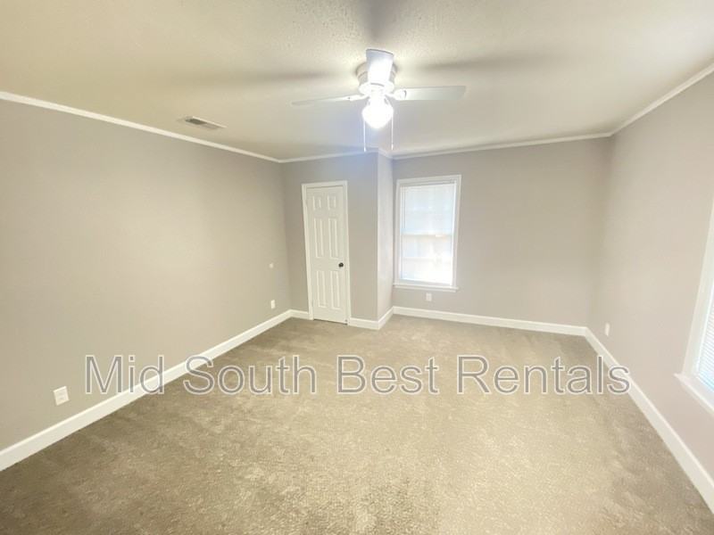 3144 Lamphier Avenue - Photo 5 of 8