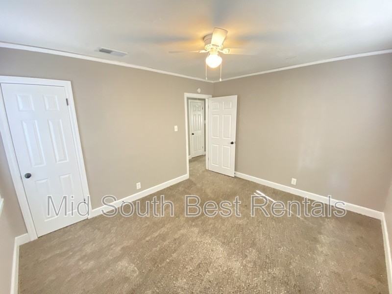 3144 Lamphier Avenue - Photo 6 of 8