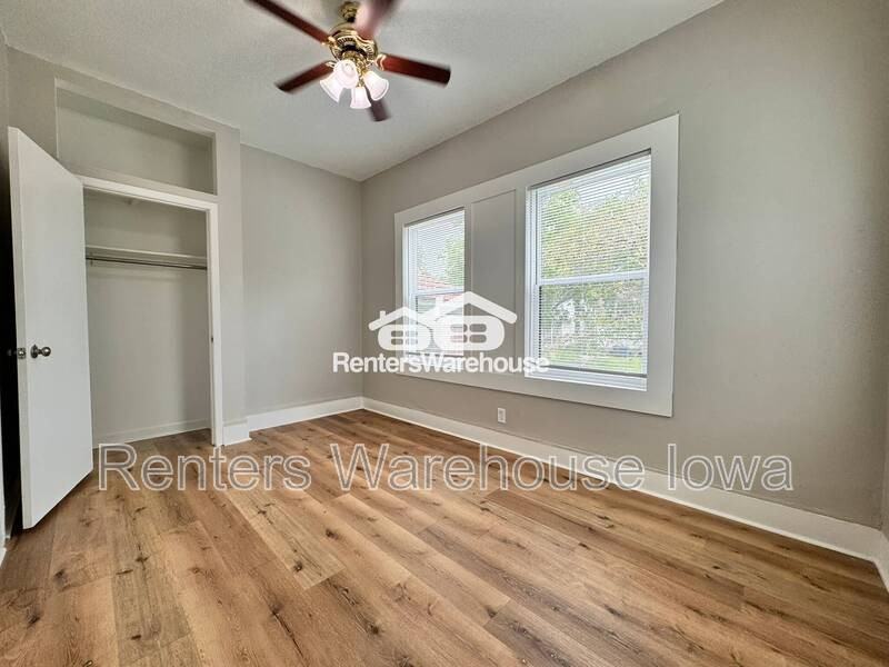 1314 22nd St #1 - Photo 6 of 11